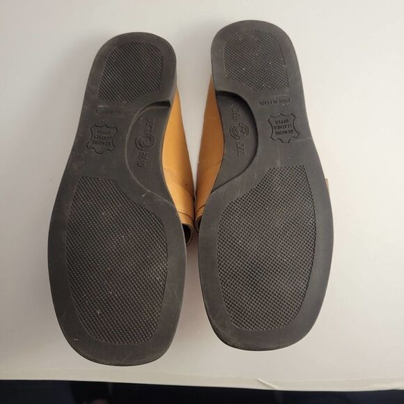 Duck Head tan leather slip on sandals - Picture 7 of 7